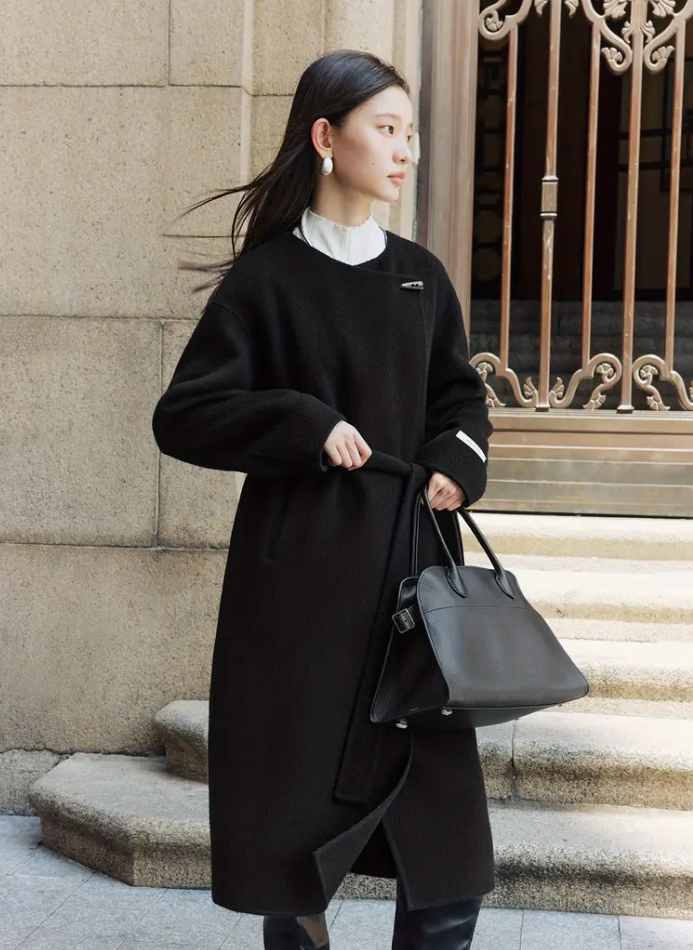 Nakashi-mae Women's Black Coat - stylish double-sided tie winter jacket with belt and clamshell pockets, elegant long-sleeved fall and winter coat